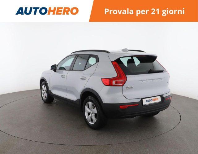 VOLVO XC40 T2 Geartronic Momentum Core