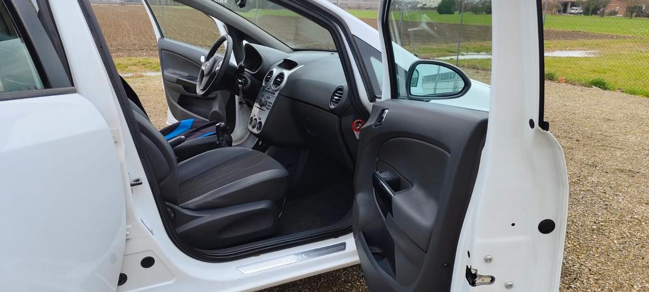 Opel Corsa 1.2 85CV 5 porte GPL-TECH Edition