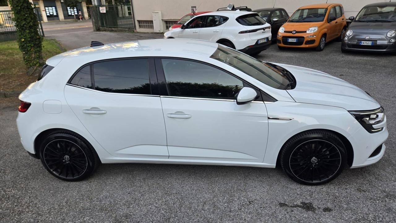 Renault Megane Mégane dCi 130 CV Energy Bose