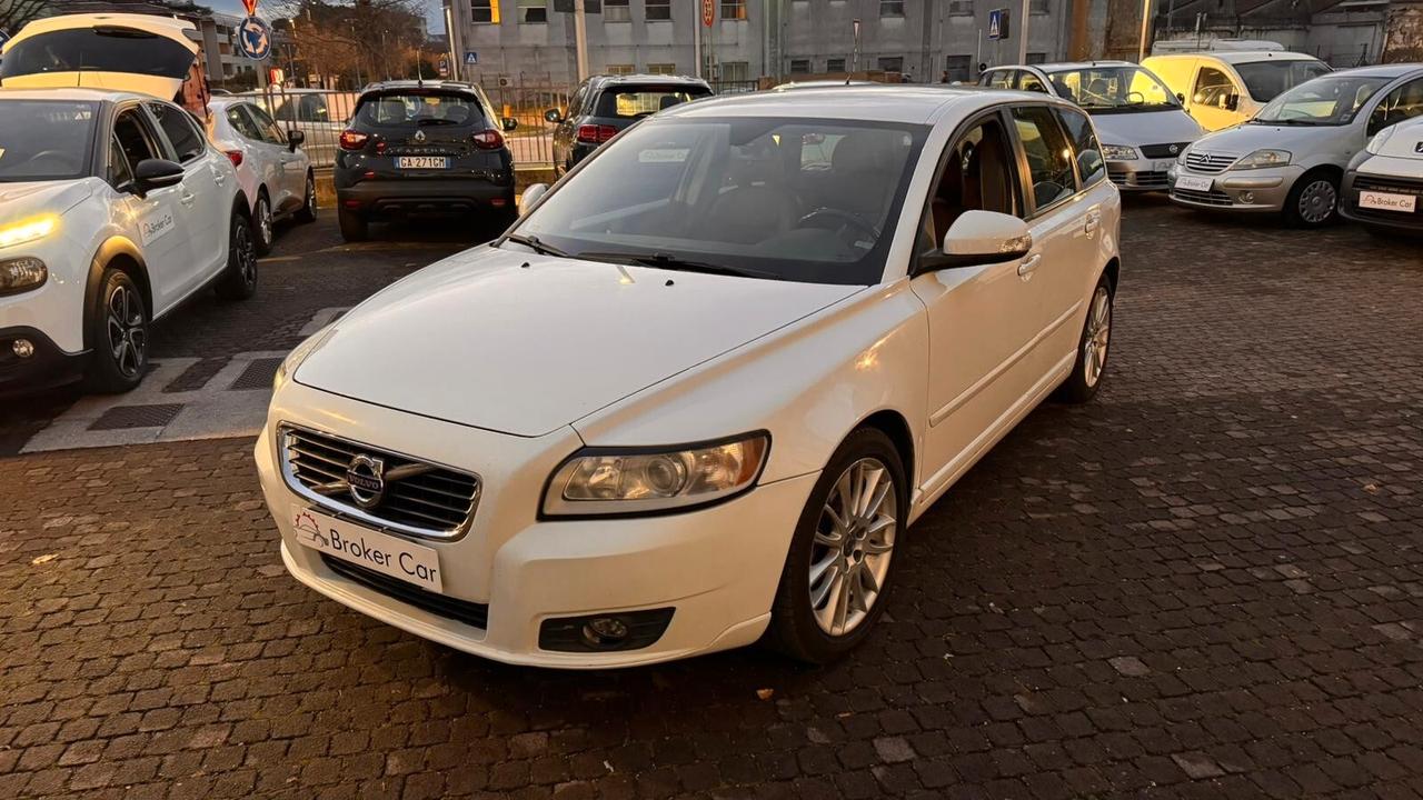 Volvo V50 D2 POLAR