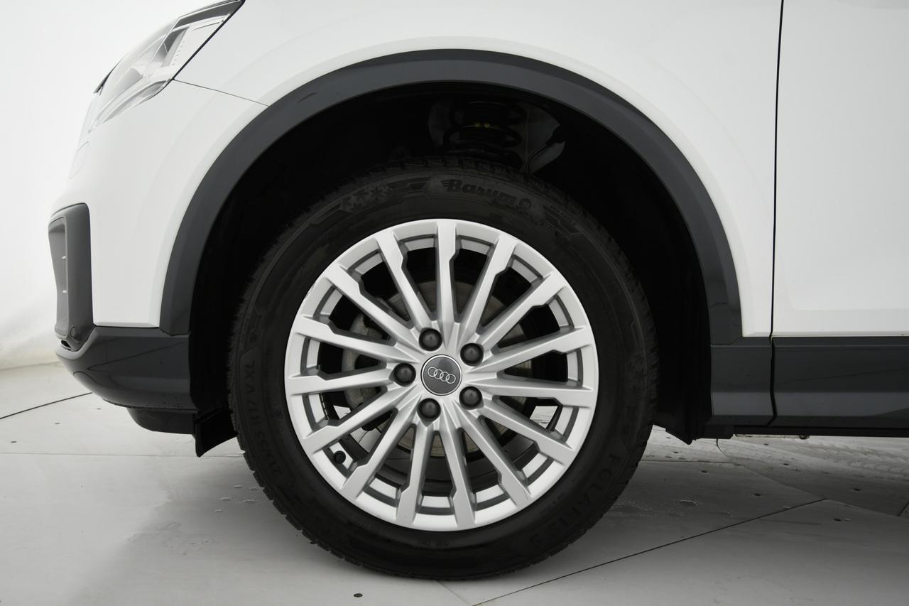 AUDI Q2 35 1.5 tfsi Business Design LED+C17"