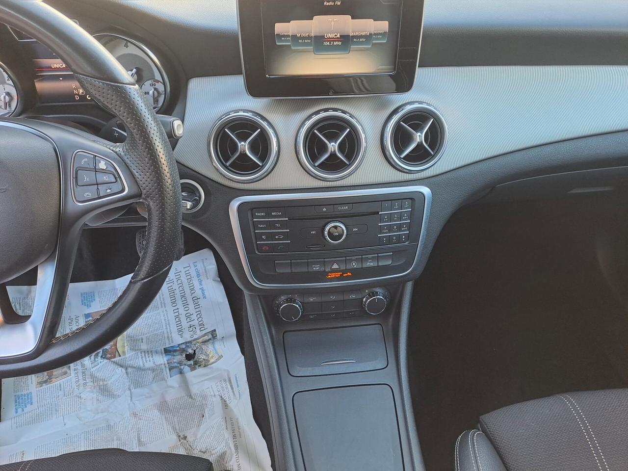 Mercedes-benz GLA 180 d Sport nord italia