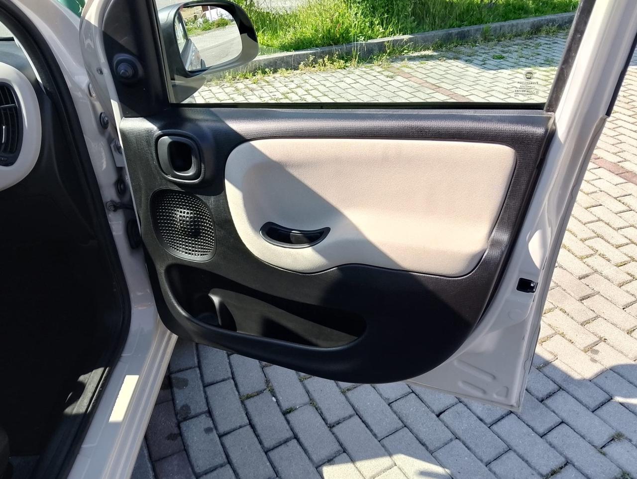 Fiat Panda 0.9 TwinAir Turbo Natural Power Lounge