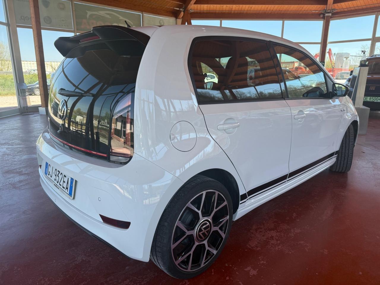 Volkswagen up! 1.0 GTI - PERFETTA