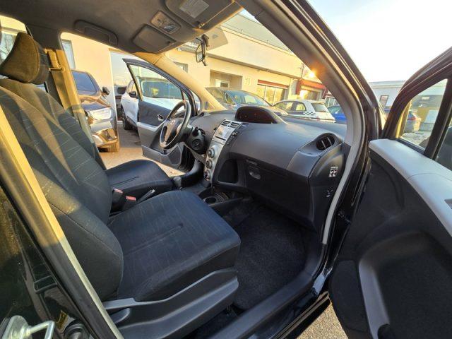 TOYOTA Yaris 1.3 5 porte M-MT NEOPATENTATI LEGGERE DESCRIZIONE