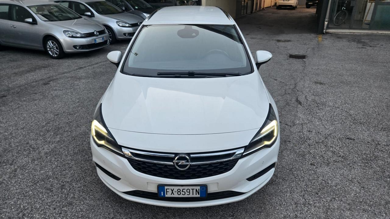 Opel Astra 1.6 CDTi 136CV aut. Sports Tourer Innovation