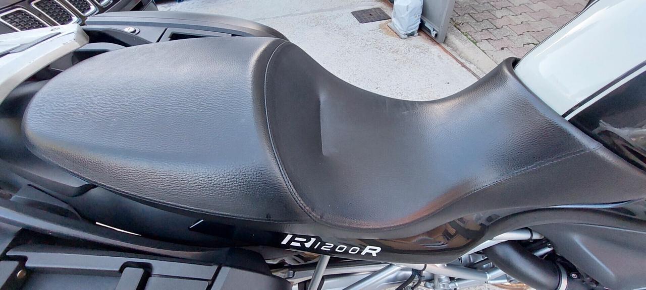 BMW R 1200 SOSPENSIONI REGOLABILI 2 VALIGIE DISTRIBUZIONE FATTA IMPECCABILE