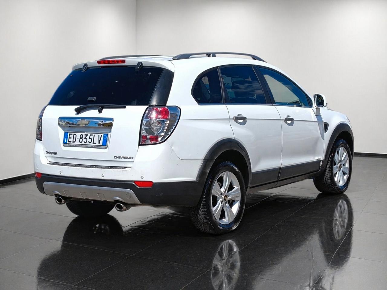 Chevrolet Captiva 2010-2.0 VCDi LT 7 POSTI NAVI 4X4 AUTOMATICA