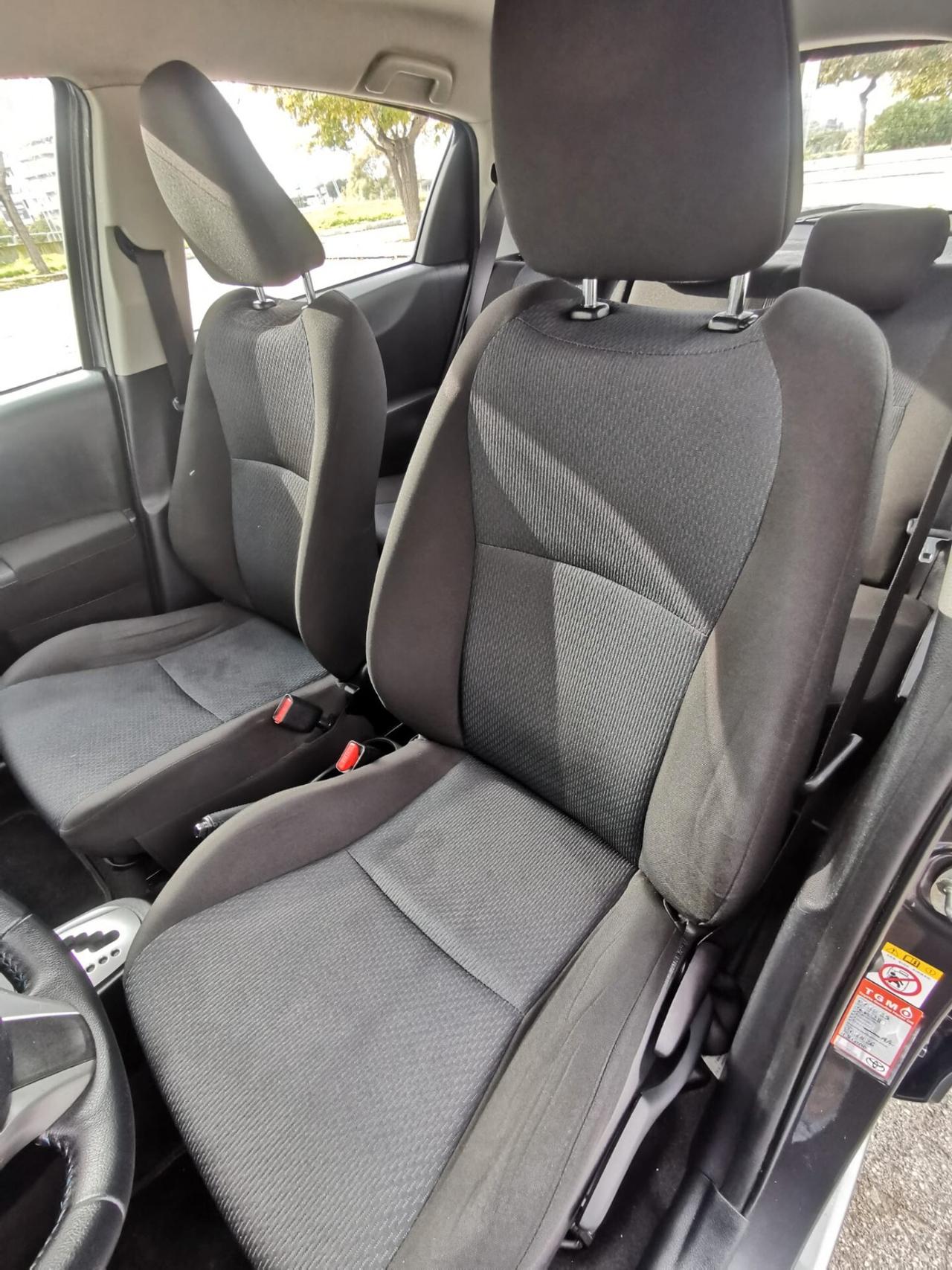 Toyota Yaris 1.5 Hybrid 5P. Lounge 2013