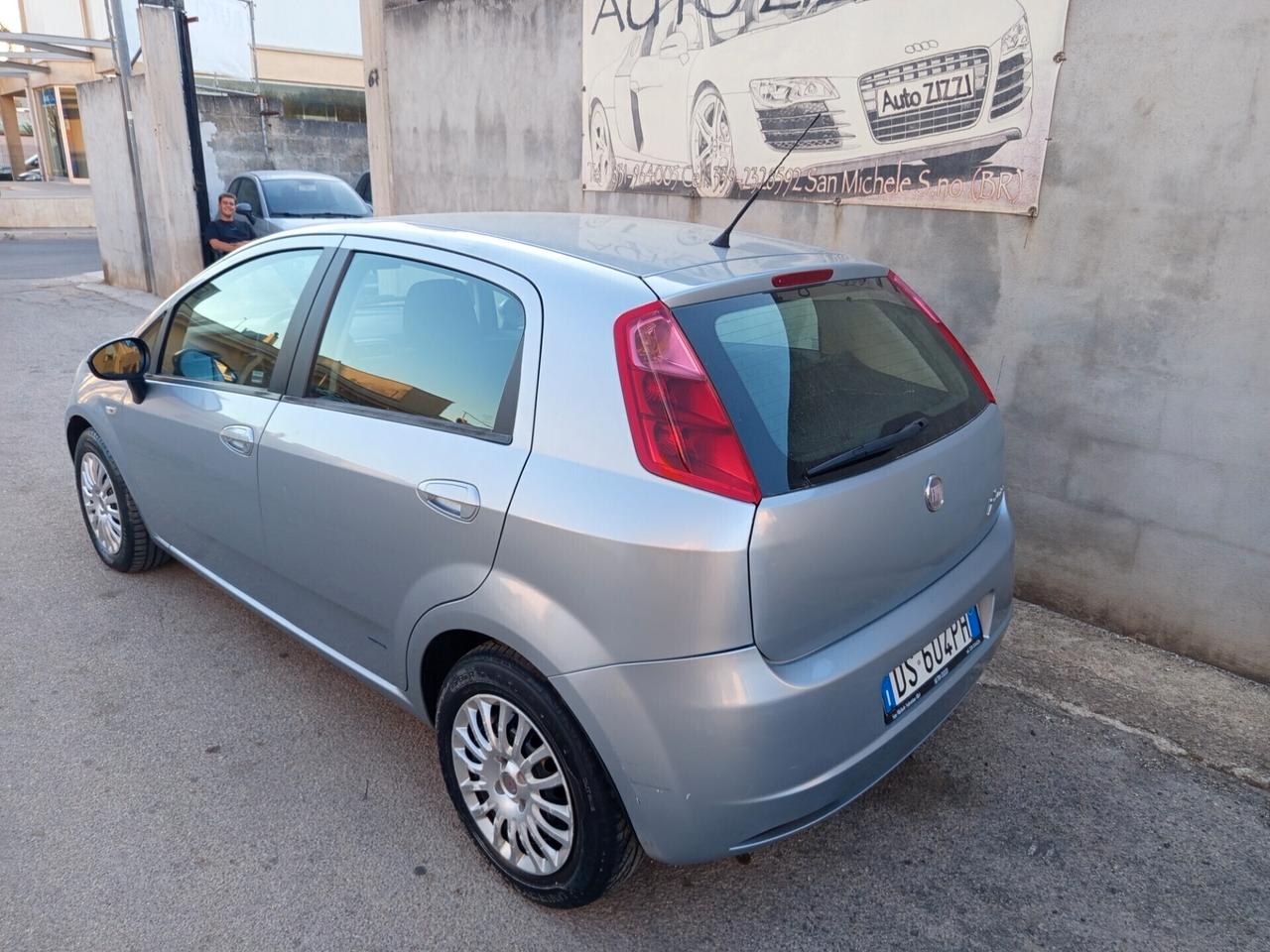 Fiat Grande Punto 1.3 MJT 75 CV 5 porte Dynamic