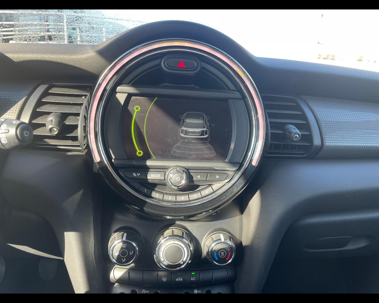 MINI Mini 4ª serie (F56) - Mini 1.5 Cooper D Boost