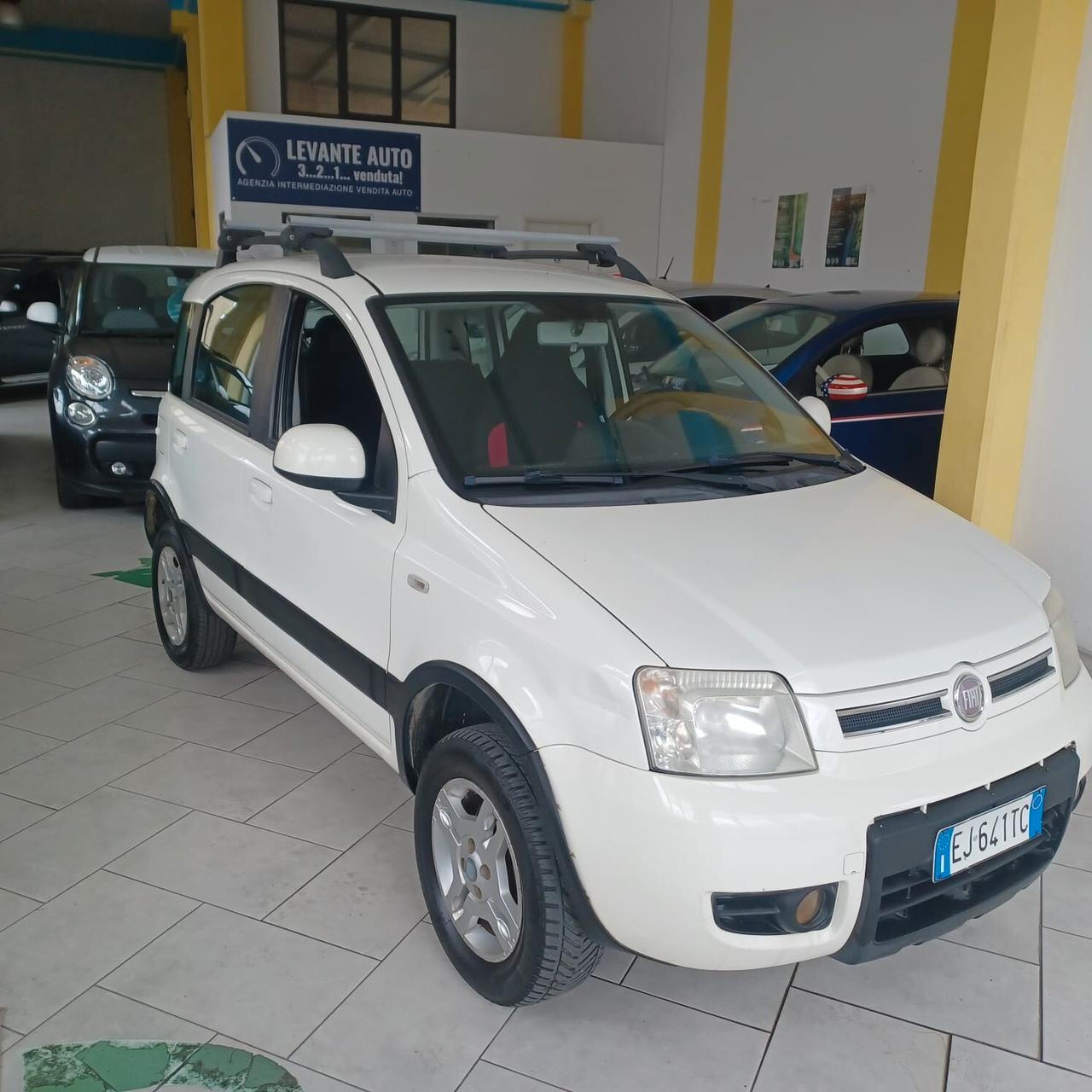 PANDA CROSS 4X4 1.3 MJTD INDISTRUTTIBILE