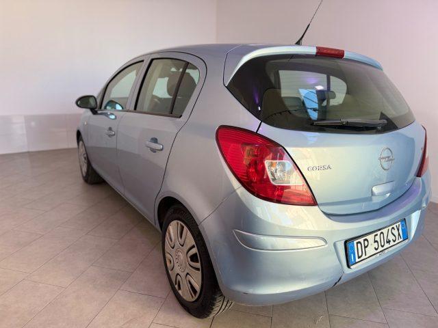 OPEL Corsa 1.2 5 porte .Cosmo