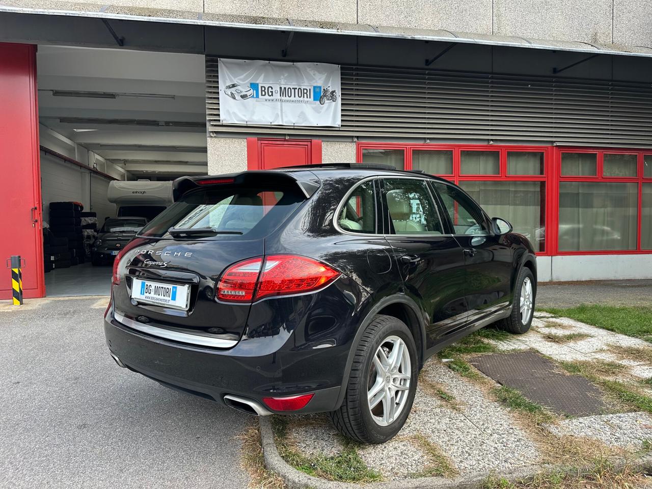 Porsche Cayenne 4.8 S tiptronic tetto apribile GARANZIA