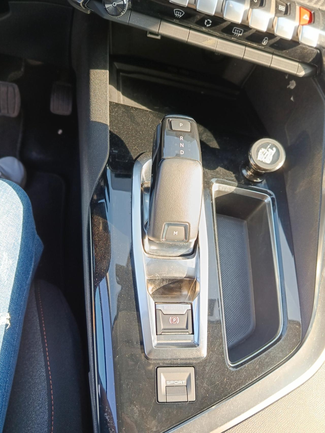 Peugeot 3008 BlueHDi 120 S&S Business