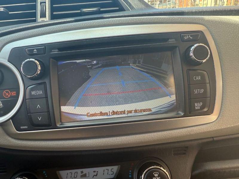 Toyota Yaris 1.5 Hybrid 5 porte Lounge "NEOPATENTATI"