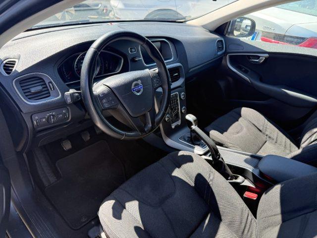 VOLVO V40 D2 'eco' Momentum