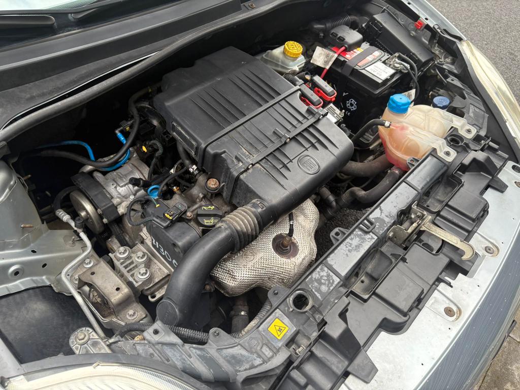 Fiat Grande Punto 3 Porte 1.2 BENZ 65 CV 3 P Dynamic ADATTA NEOPATENTATI