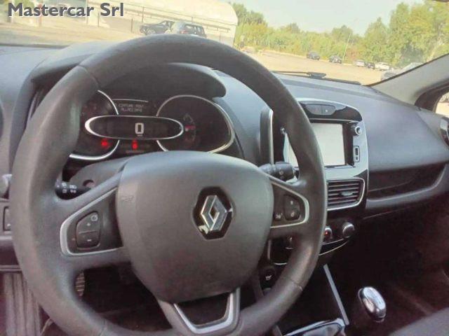 RENAULT Clio Clio 1.2 16v Zen 75cv 5p - FK670YB