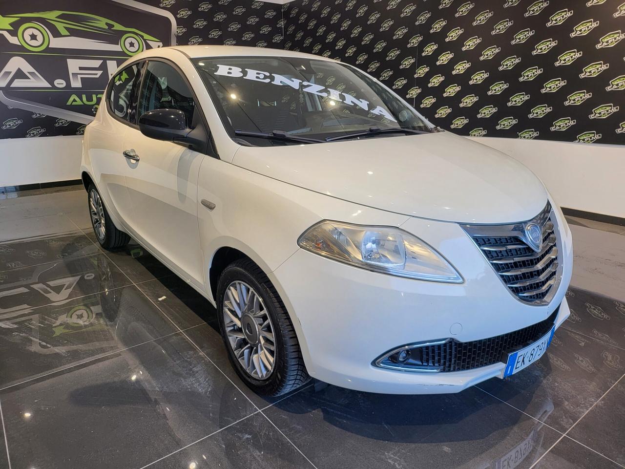 Lancia Ypsilon - 2012 1.2 69 CV Gold