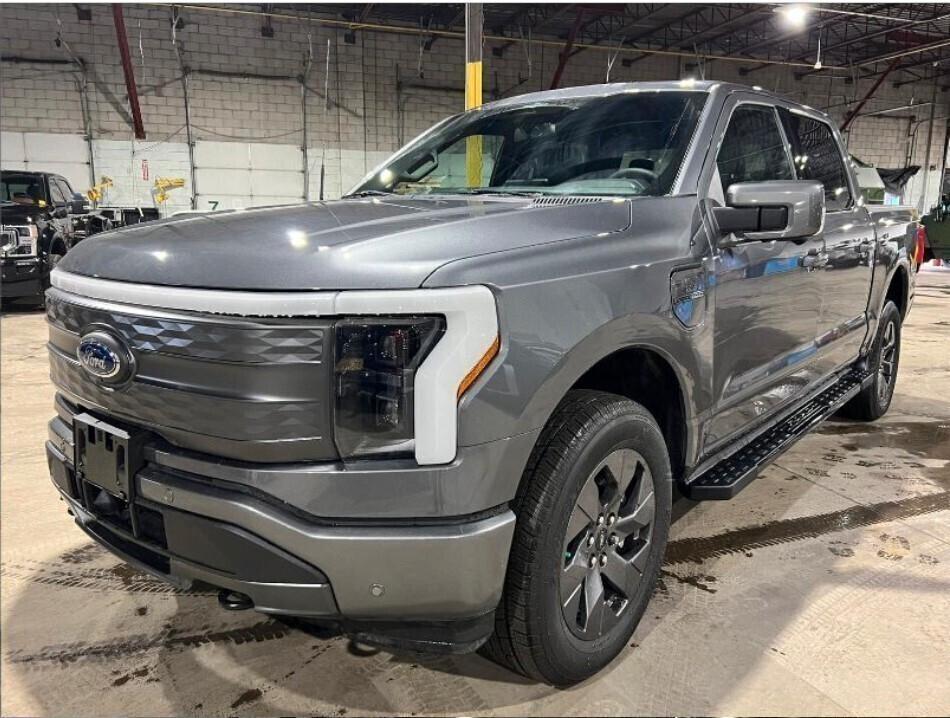 Ford F 150 LIGHTNING AWD SUPERCREW XLT/LARIAT