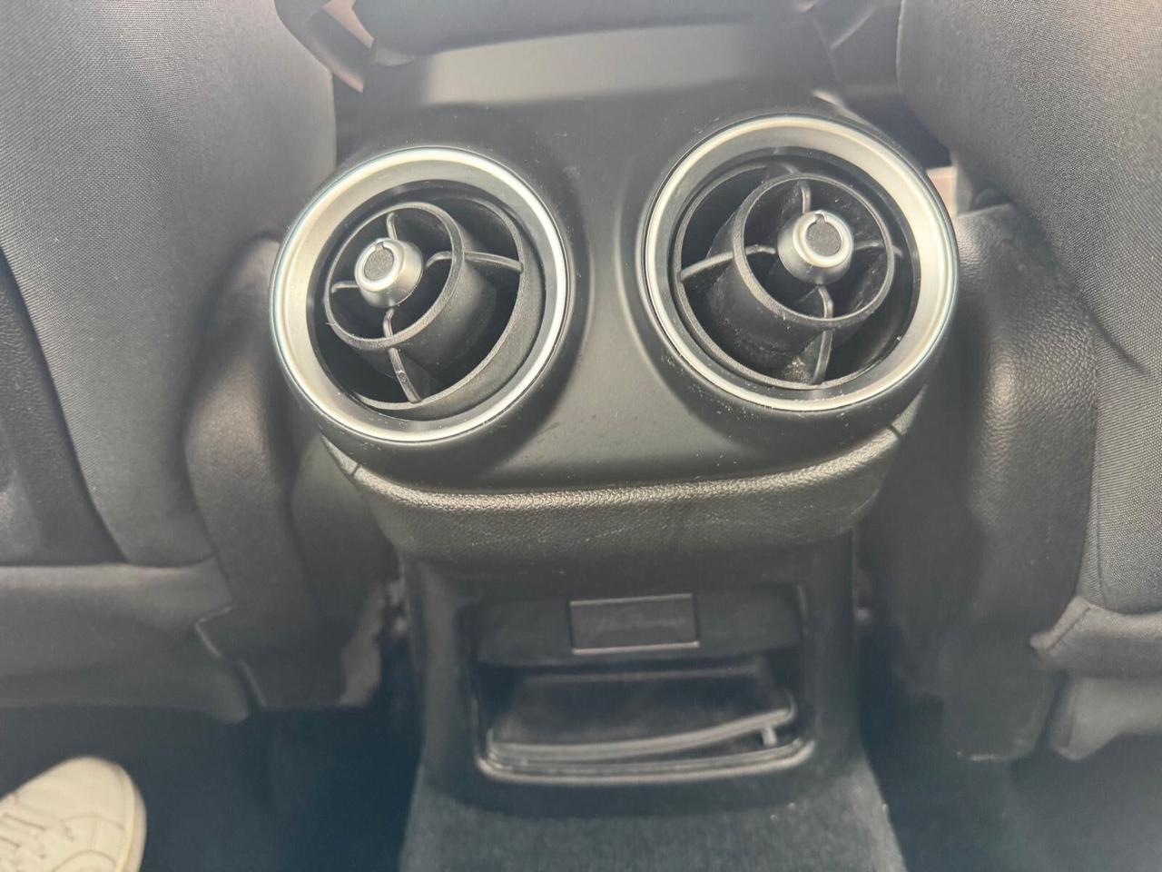 Alfa Romeo Stelvio 2.2 q4 210 CV iva esposta