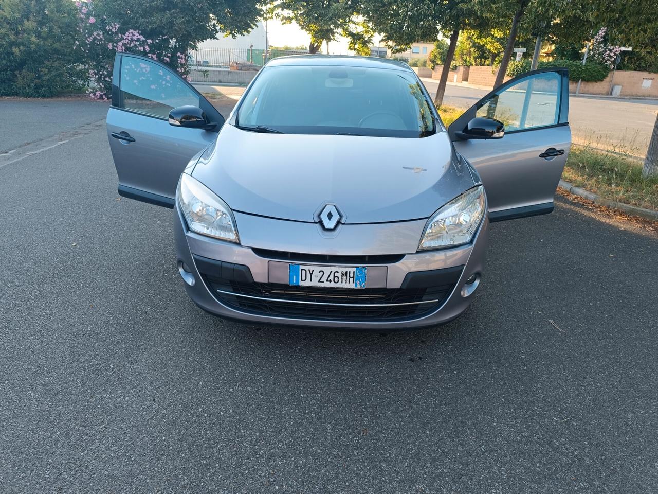 Renault Megane 1.5 dCi 5 porte del 10 NEOPATENTATI