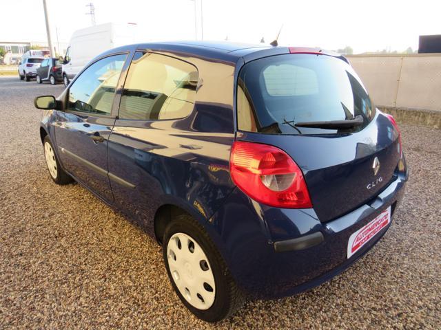RENAULT Clio 1.2 16V 65CV 3 porte 4U Pack