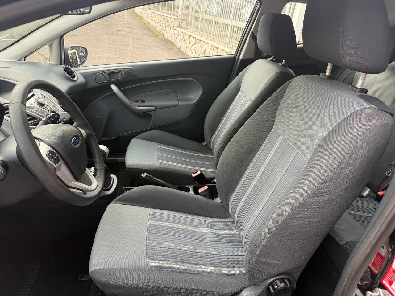 Ford Fiesta 1.4 TDCi 68CV 3 porte Titanium
