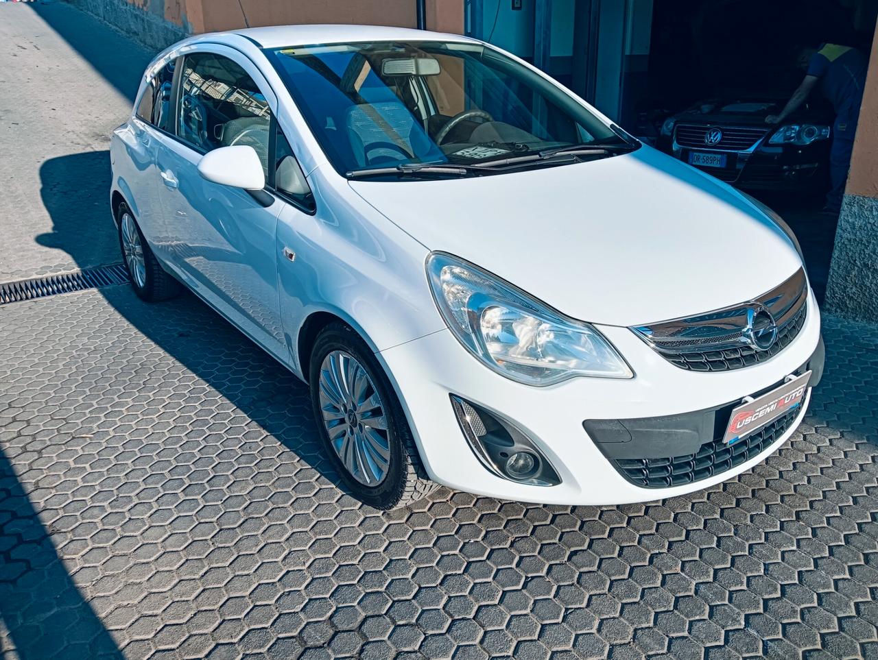 Opel Corsa 1.2 85CV 3 porte GPL-TECH Club