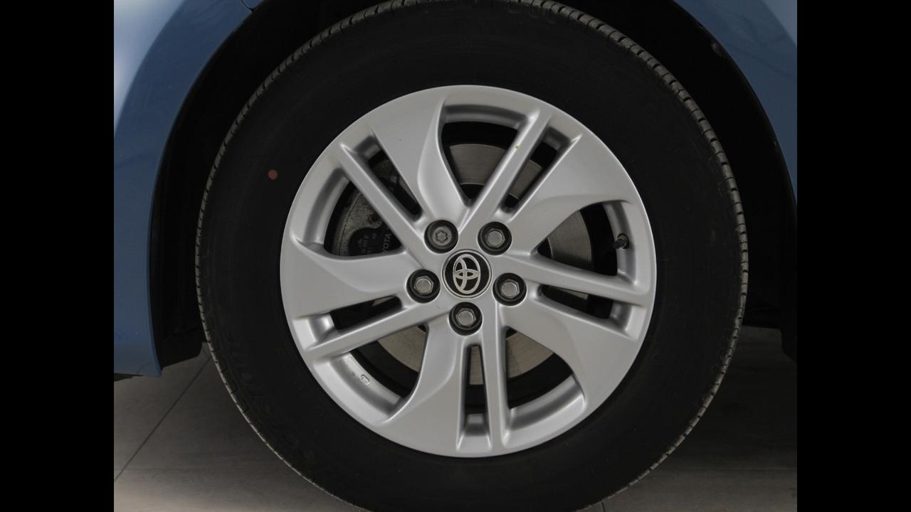 TOYOTA Yaris IV 2020 - Yaris 1.5h Active