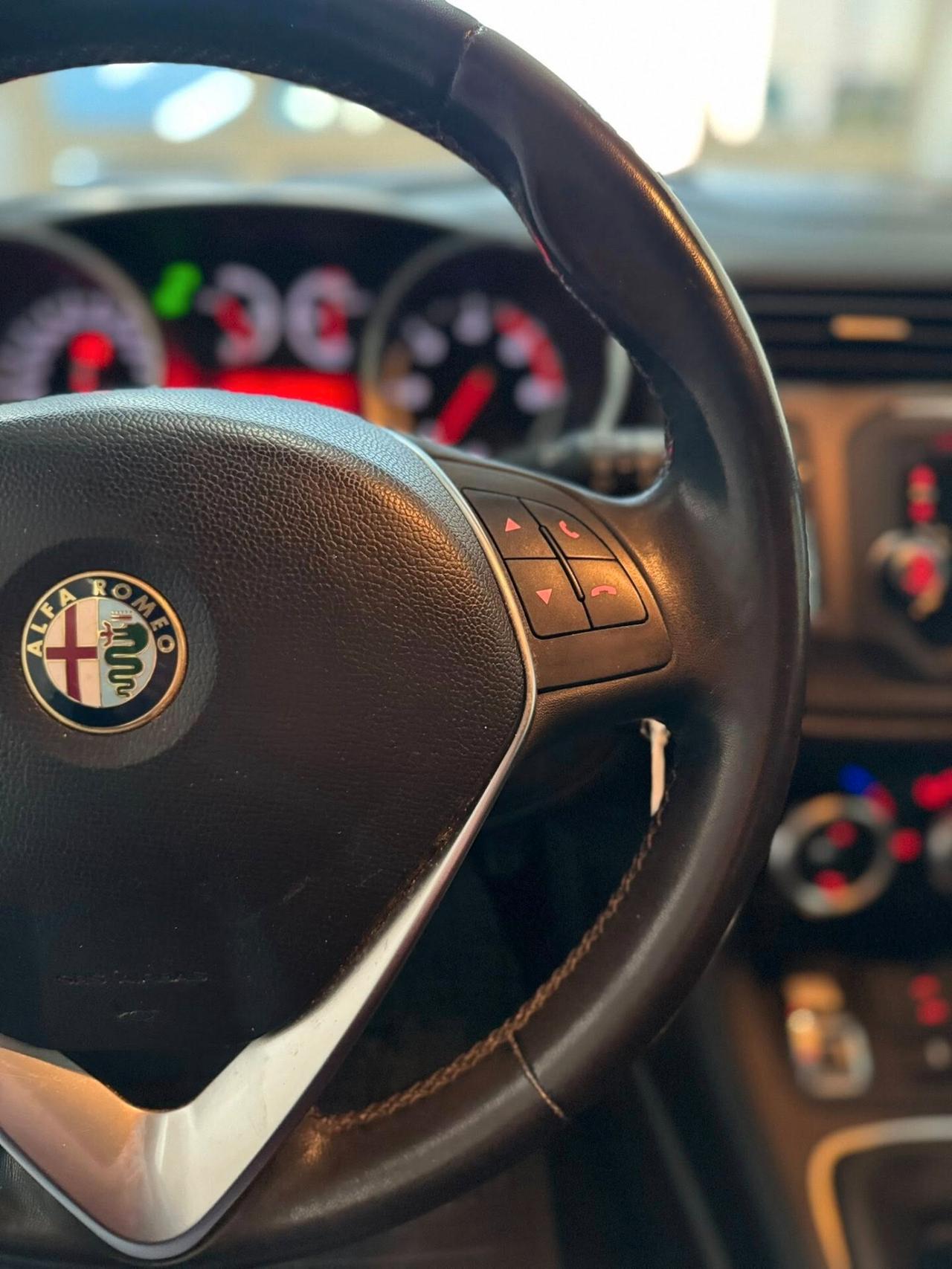 Alfa Romeo Giulietta 1.6 JTDm-2 105 CV Distinctive