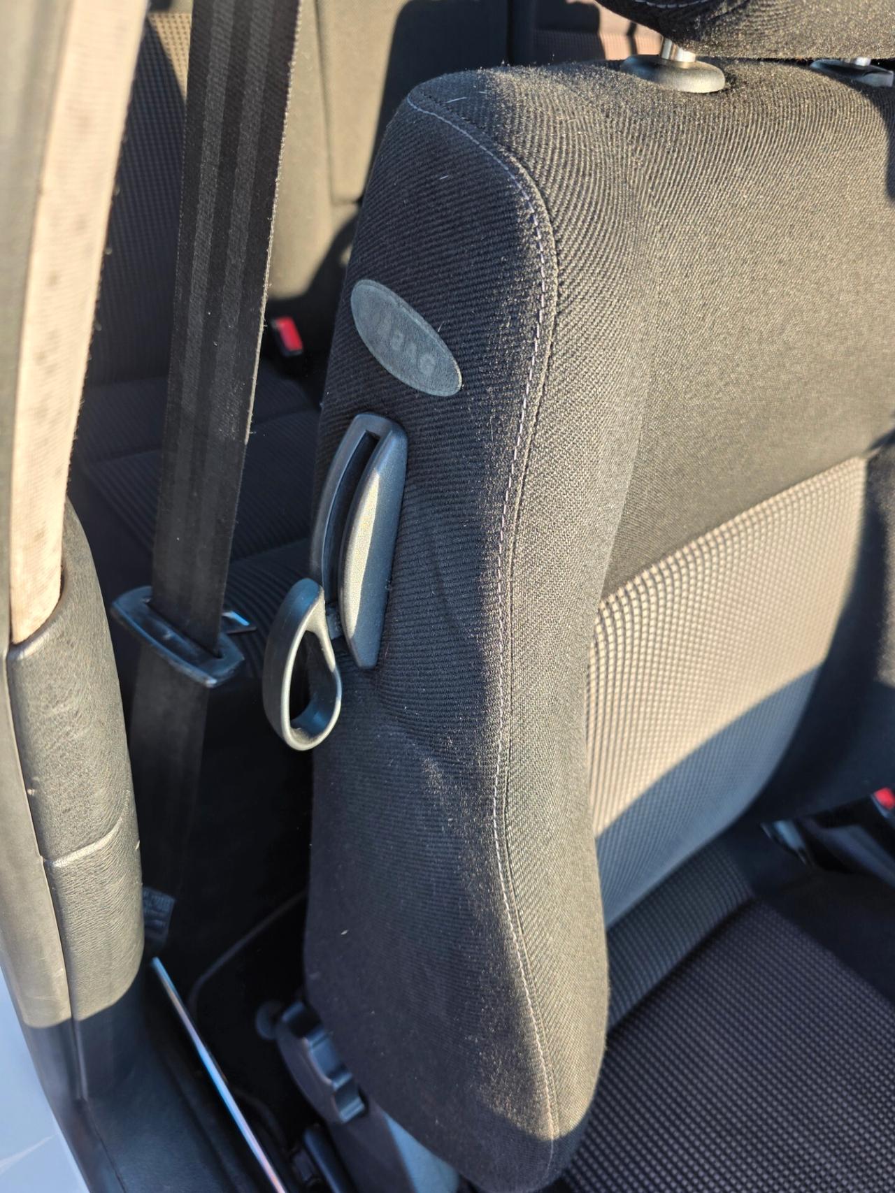 Volkswagen Golf 1.9 TDI/115 CV cat 3 porte Highline 401.000km