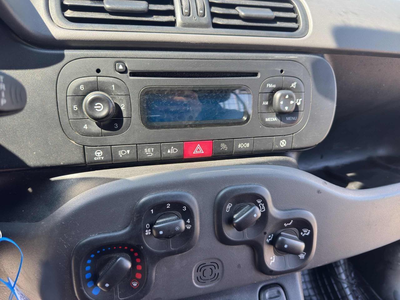 Fiat Panda VAN 4X4 1.3 MJT 80 CV-AUTOCARRO N1 2 POSTI-E6B+IVA
