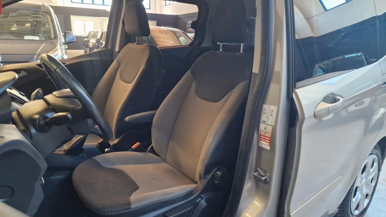 Ford Tourneo Courier 1.0 EcoBoost 100 CV Titanium