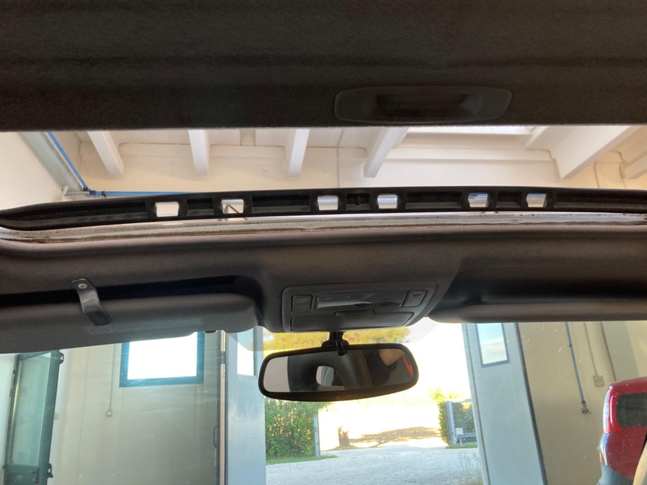 Toyota RAV 4 RAV4 2.0 Tdi D-4D cat 5 porte Sol autocarro
