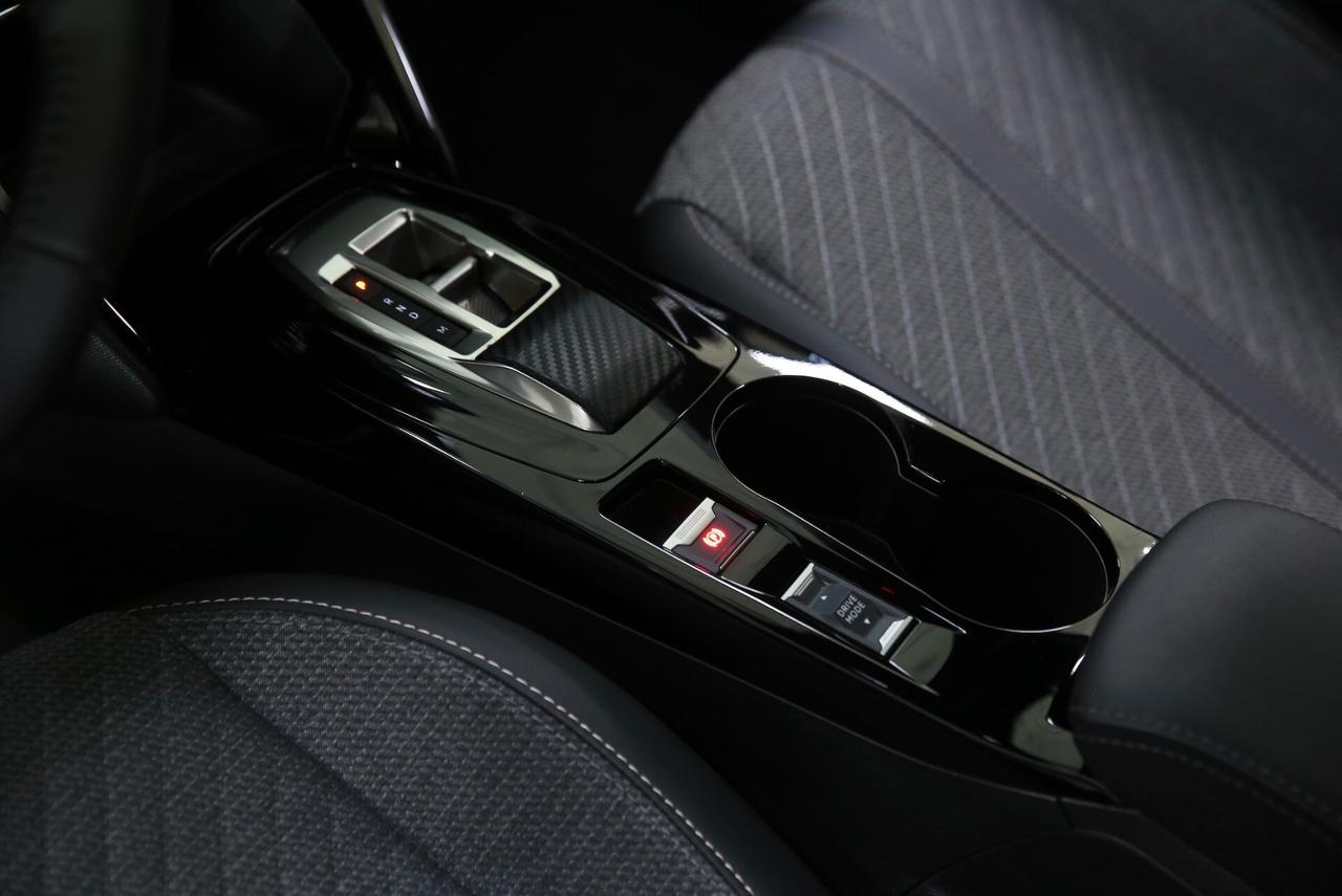 Peugeot 2008 PureTech 130 cv EAT8 Allure