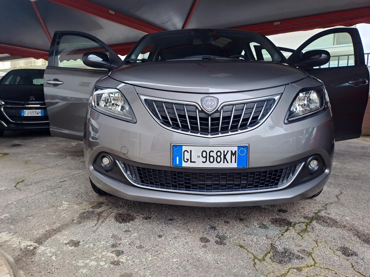 Lancia Ypsilon 1.0 FireFly 5 porte S&S Hybryd Gold