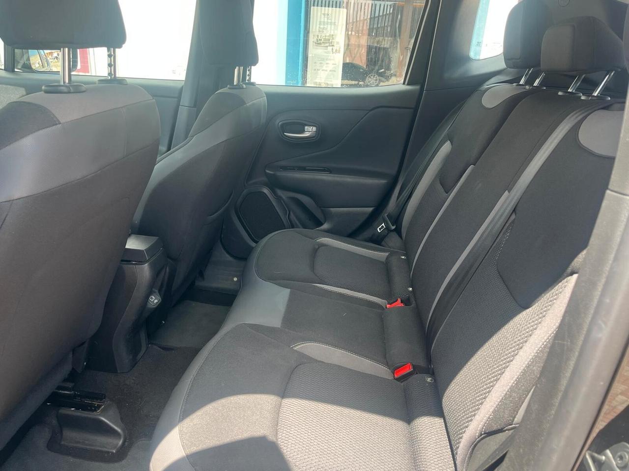 Jeep Renegade 1.6 Mjt 130 CV Longitude