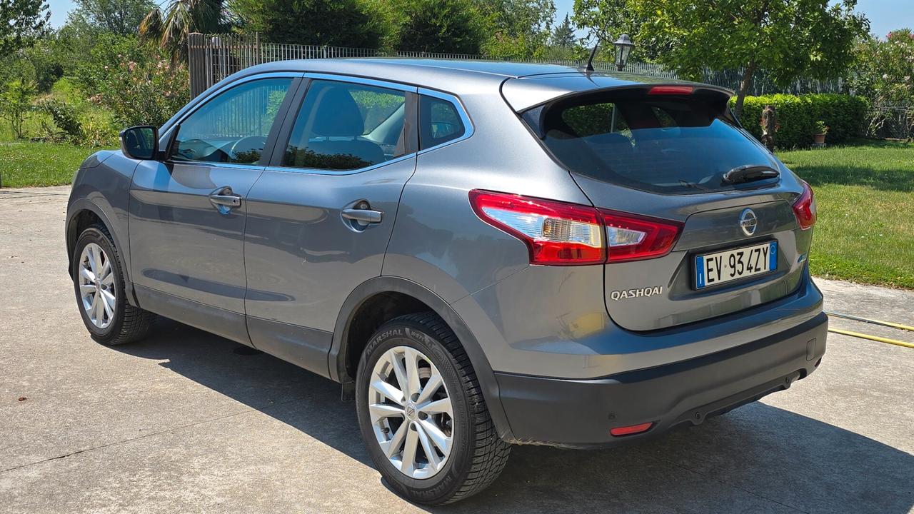 Nissan Qashqai 1.5 dCi DPF Tekna