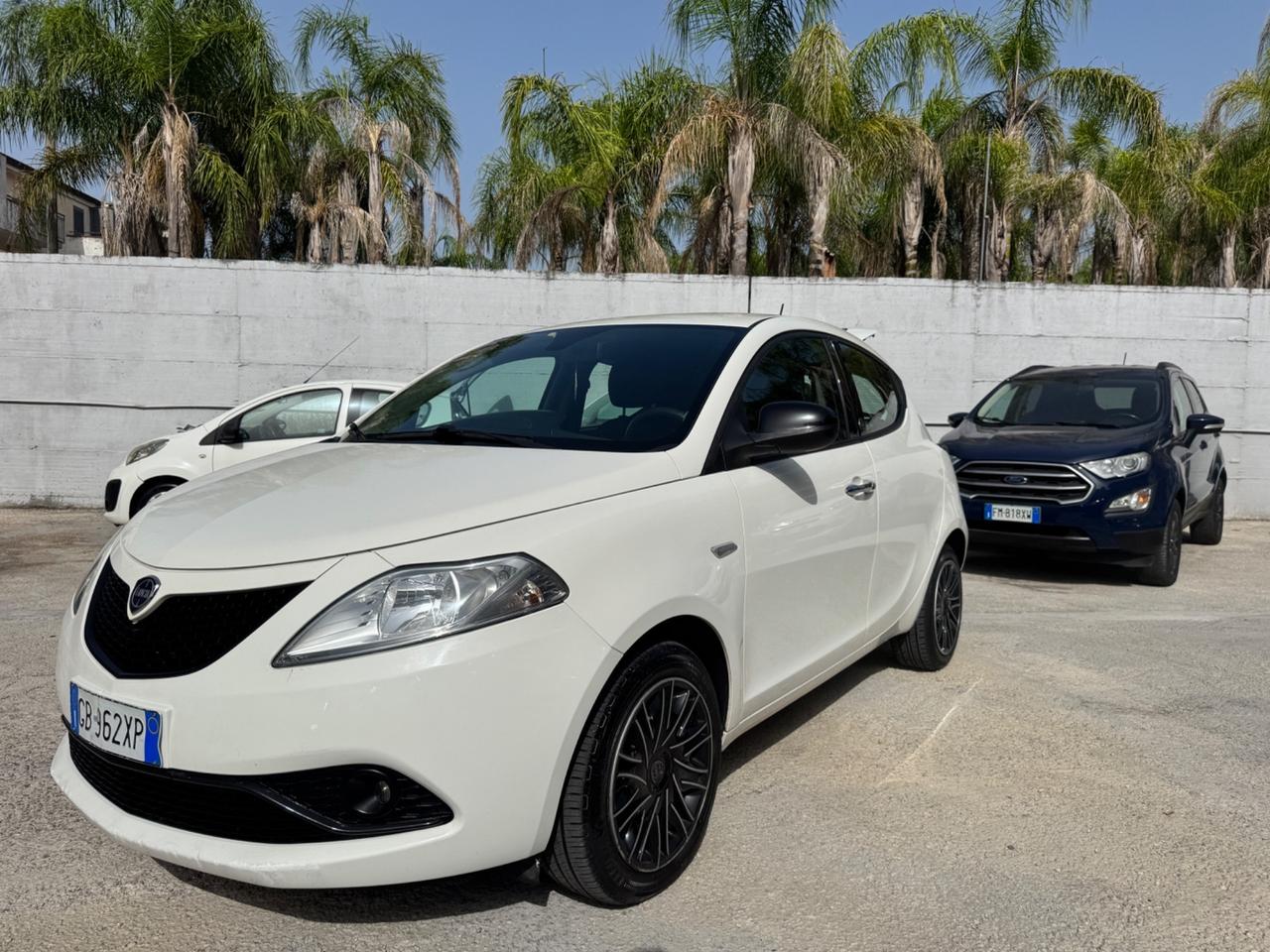 Lancia Ypsilon 1.0 FireFly Gold 12/2020