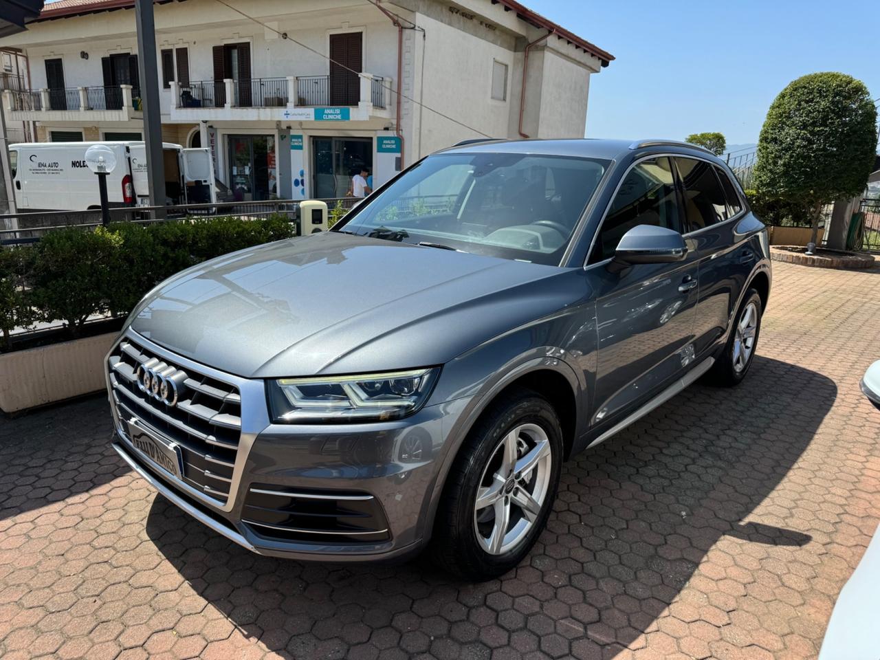 Audi Q5 2.0 TDI quattro S tronic Business Sport