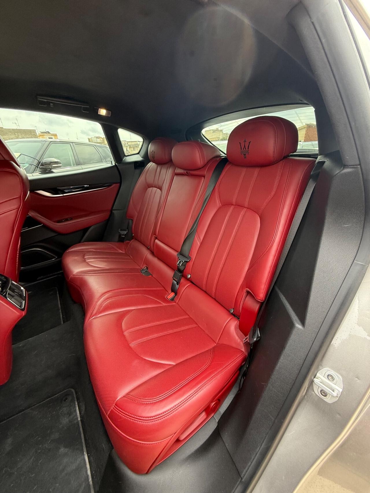 Maserati Levante V6 430 CV AWD S