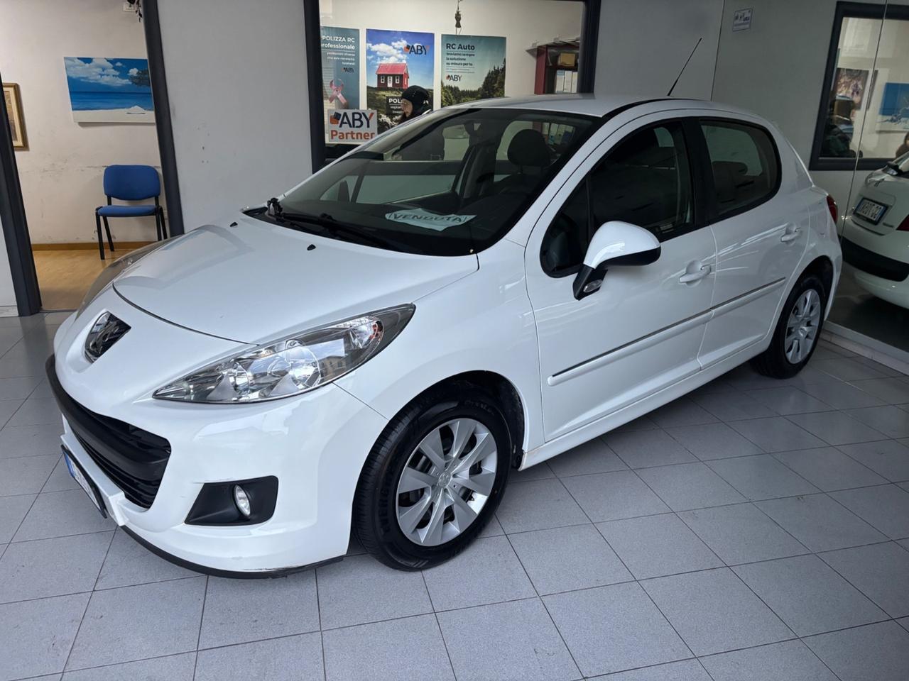 Peugeot 207 Plus 1.4 8V 75CV 5p. ECO GPL