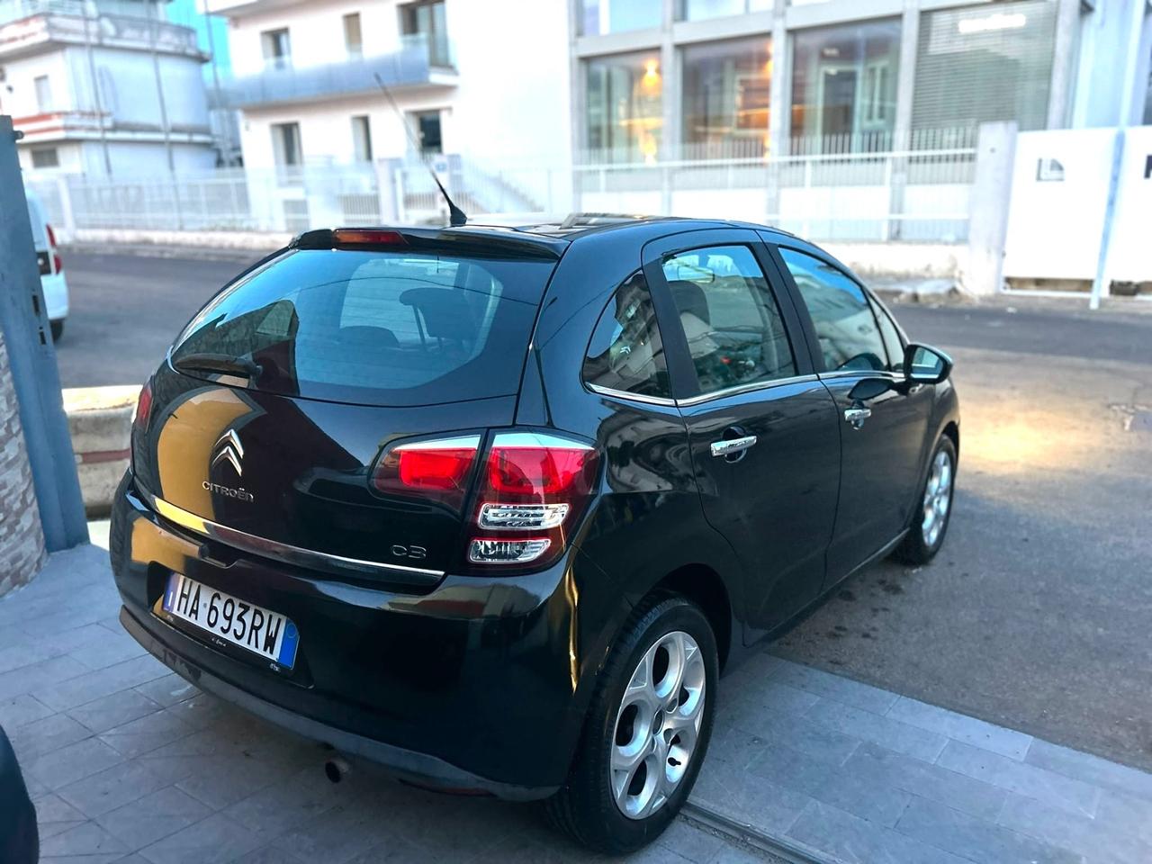 Citroen C3 Exclusive-2015 LED/USB