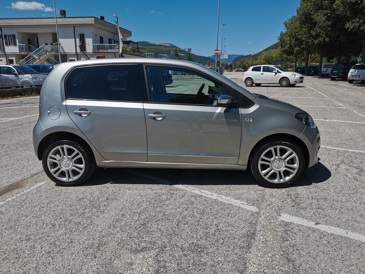 Volkswagen up 1.0 METANO OK NEOPATENTATI