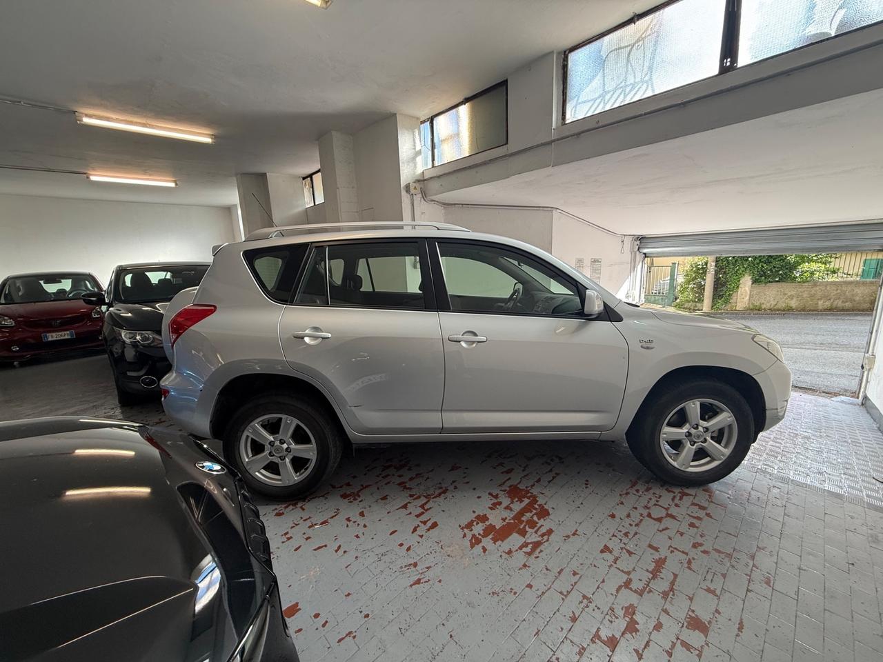 Toyota RAV 4 RAV4 2.2 D-4D 136 CV Sol
