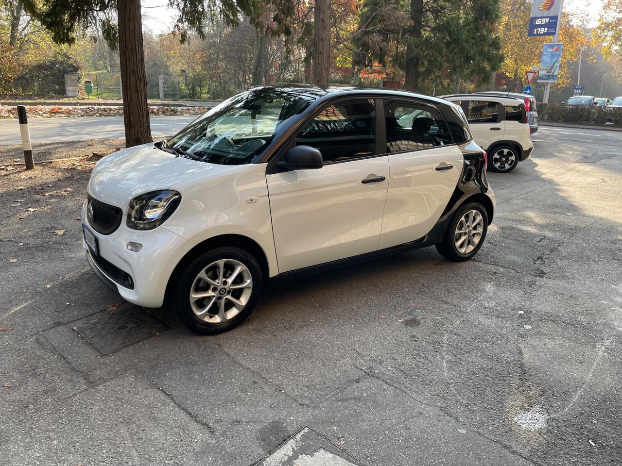 Smart ForFour 70 1.0 Youngster