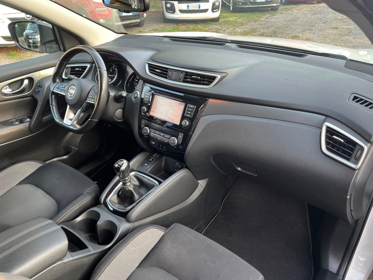 Nissan Qashqai 1.3 DIG-T 140 CV N-Connecta*NAVI*TETTO