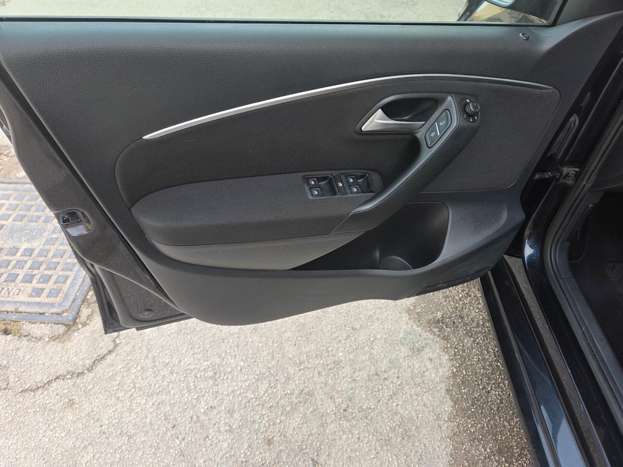 VW POLO ANNO 2016 1.4 TDI RESTYLING KM CERTIFICATI